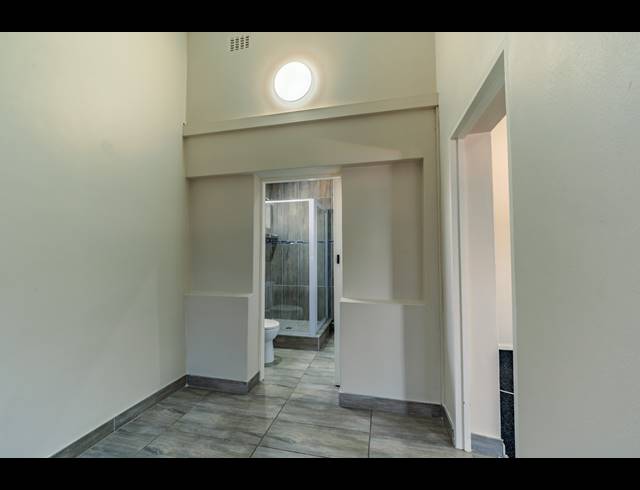 5 BEDROOM HOUSE FOR SALE IN ESSENWOOD